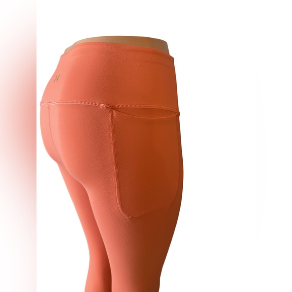 Under Armour Coral High Waist Crop Leggings Womens Medium Fall Fitness Activewea - Picture 3 of 5